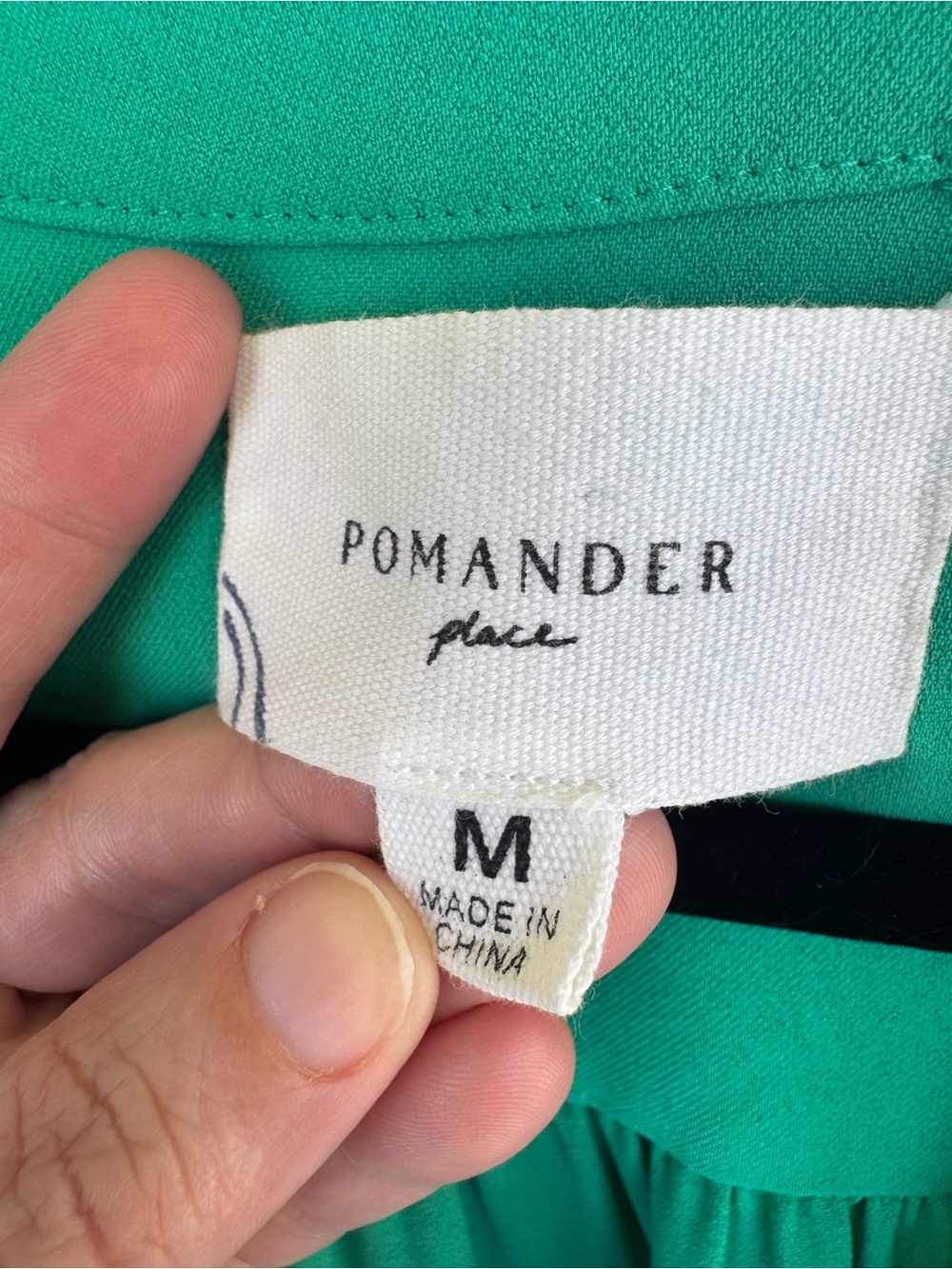 Pomander Place Emerald Green Tiered V-Neck Mini Shift Dress - Picture 2 of 13